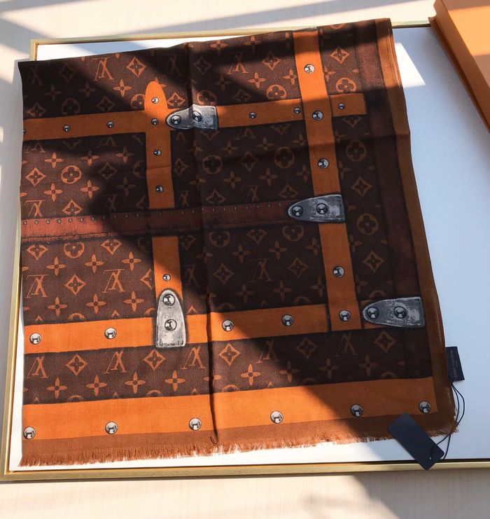 Louis Vuitton Scarf LV00071